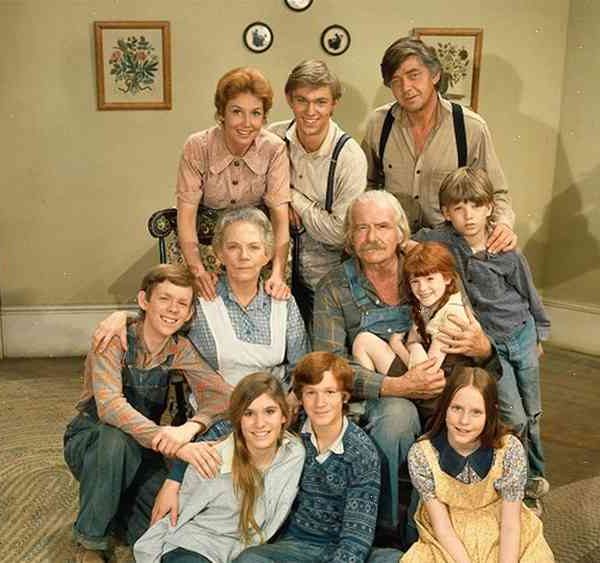 ‘The Waltons’ stars reunite for TV reboot